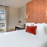Le Senat Hotel