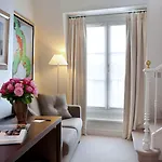 Hotel Le Senat 4*