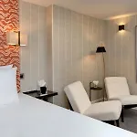 Le Senat Hotel