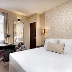 Le Senat 4*
