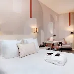 Le Senat 4*