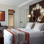 Le Senat Hotel