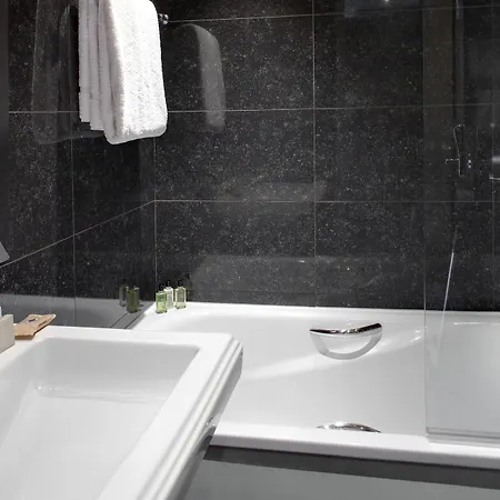 Hotel Le Senat Paris