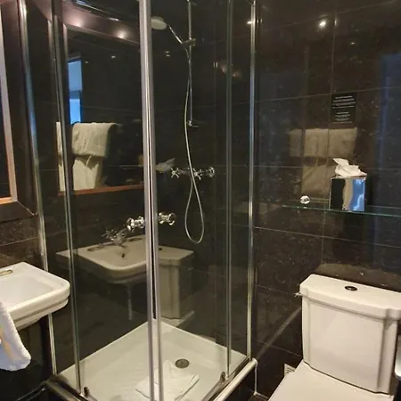 Le Senat 4* Párizs