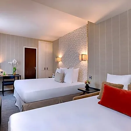 Le Senat Hotel