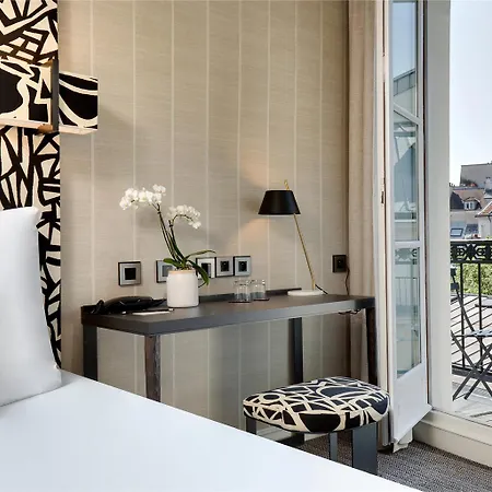 Hotel Le Senat