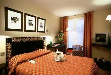 Hotel Le Senat 4*