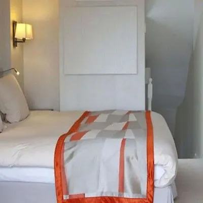 Hotel Le Senat 4*