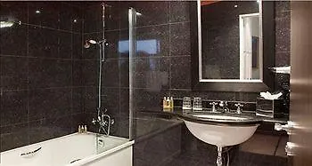 Le Senat Hotel