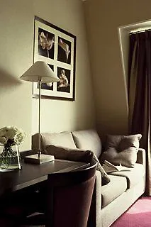Le Senat 4* Paris