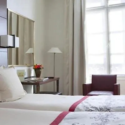 Le Senat Hotel