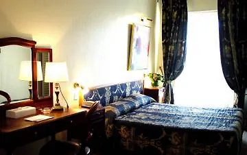 Hotel Le Senat 4*