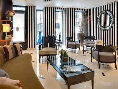 Hotel Le Senat Parijs