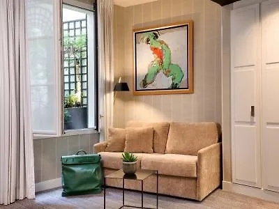 Le Senat 4* Париж