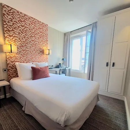 Hotel Le Senat Paris